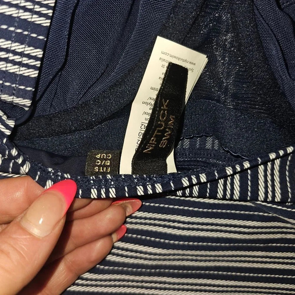 Nip Tuck Navy and white nautical striped Underwire One Piece Swimsuit Size 10 - Picture 8 of 15